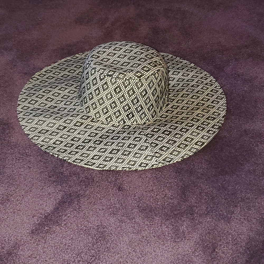 Straw Wide-Brim Sunhat